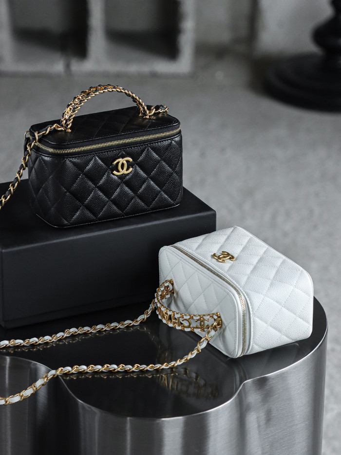 NIGO Chanel Women's Solid Color Chain Shoulder Grain Embossed Calfskin Box Bag Tote Shoulder Bags #nigo75595