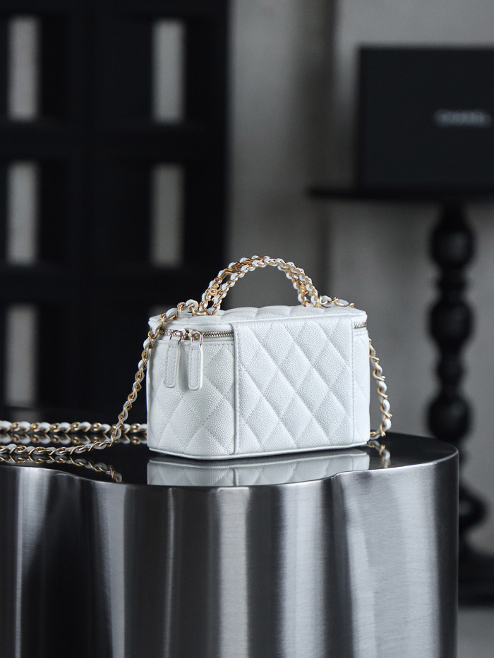 NIGO Chanel Women's Solid Color Chain Shoulder Grain Embossed Calfskin Box Bag Tote Shoulder Bags #nigo75595