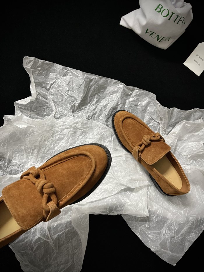 NIGO Bottega Veneta Men's Spring/Summer Solid Color Suede Round Head Over-Toe Loafers Shoes #nigo75651