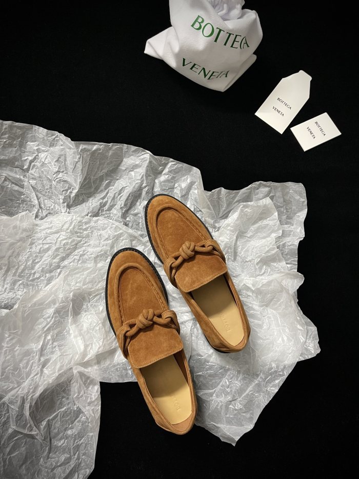 NIGO Bottega Veneta Men's Spring/Summer Solid Color Suede Round Head Over-Toe Loafers Shoes #nigo75651