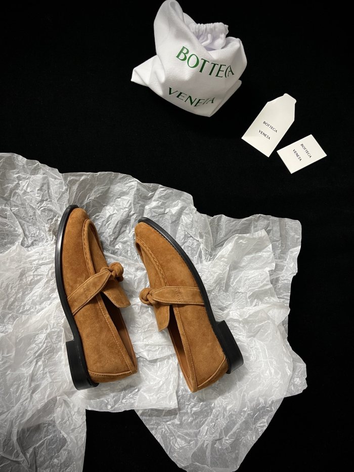 NIGO Bottega Veneta Men's Spring/Summer Solid Color Suede Round Head Over-Toe Loafers Shoes #nigo75651