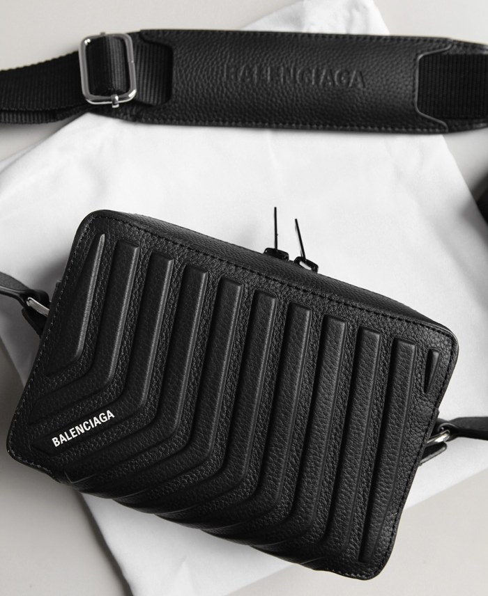 NIGO Balenciaga Men's Black Logo Embossed Shoulder Strap Leather Camera Bag Tote Shoulder Crossbody Bags #nigo75668