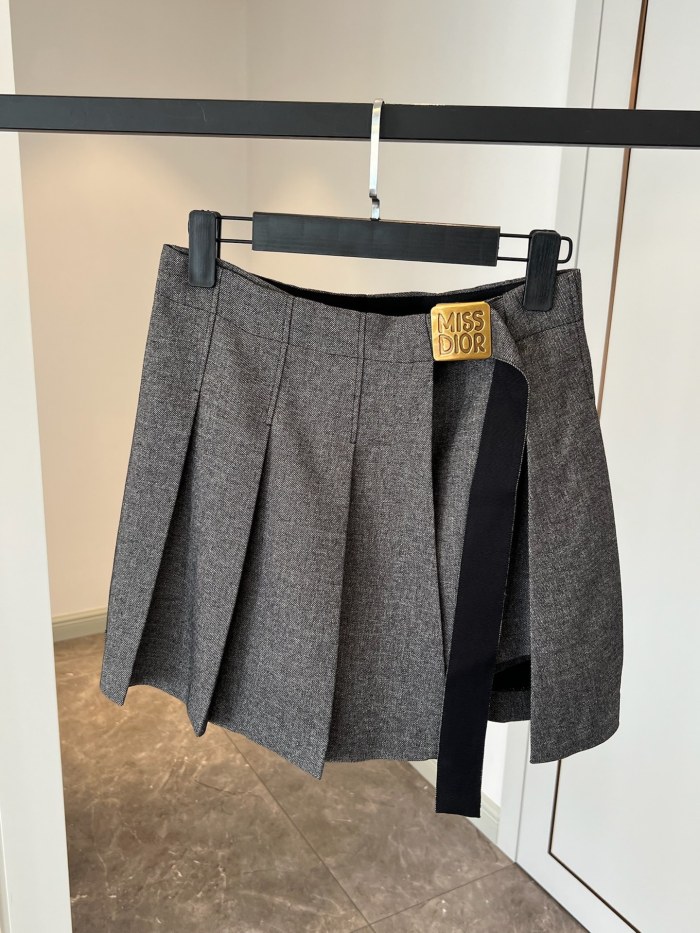 NIGO Dior Women's Summer Gold Logo Table Irregularly Shaped Hem Solid Color Casual Short Skirt #nigo75766