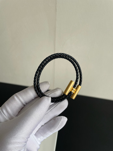 NIGO Hermes Tournis Tresse Men's and Women's Gold Clasp Solid Color Braided Bracelet Jewelry #nigo75778