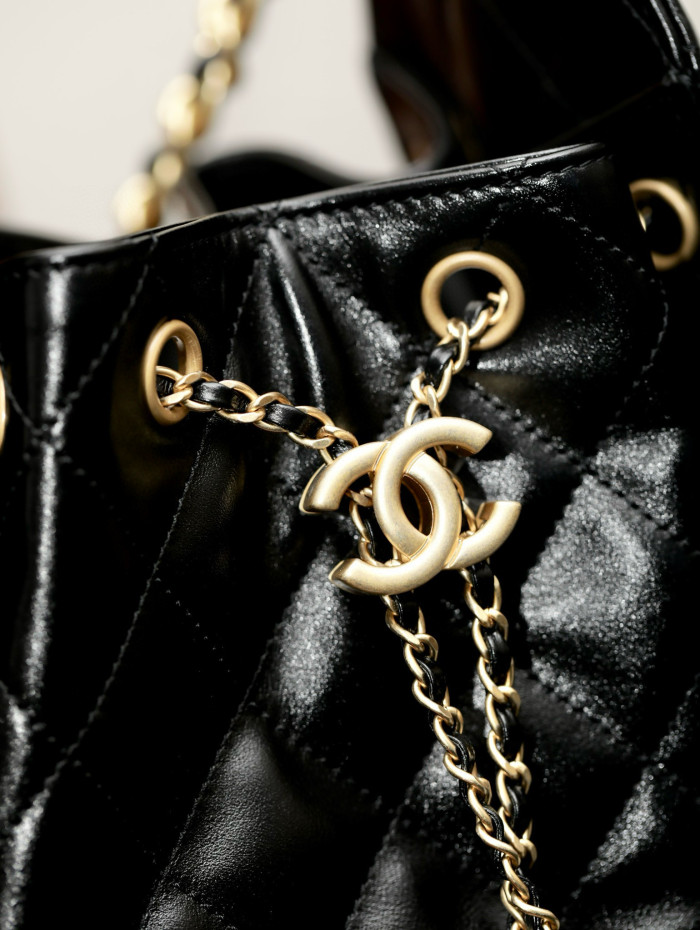 NIGO Chanel Women's Classic Double C Logo Solid Color Cowhide & Leather Tote Shoulder Bag Bags #nigo75835