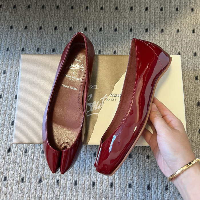 NIGO Maison Margiela Women's Spring and Autumn Solid Color Leather Split One Toe Stirrup Casual Baotou Slipper Shoes #nigo75857