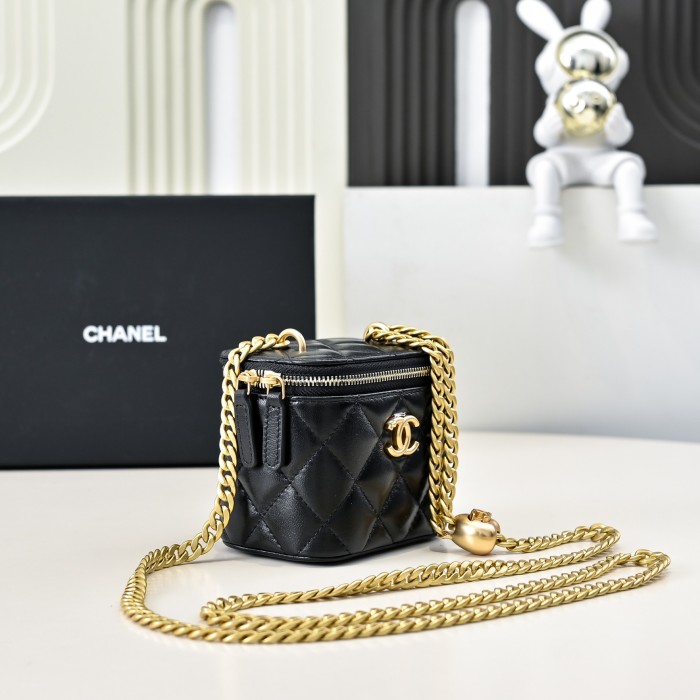 NIGO Chanel Women's Solid Color Chain Shoulder Grain Embossed Calfskin Box Bag Tote Shoulder Bags #nigo75941