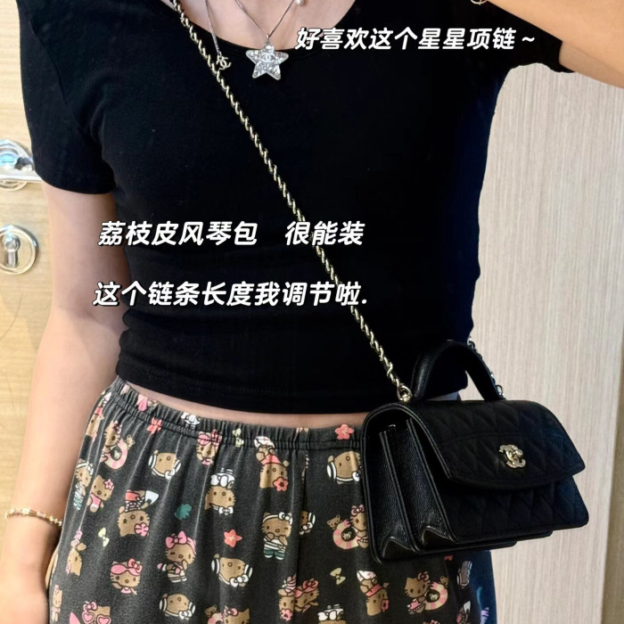 NIGO Chanel Chain Clutch Grain Embossed Calfskin With Gold Metal Logo Shoulder Crossbody Bag Fashion Temperament Pure Colour Spring Summer Bags AP4402Y #nigo81133