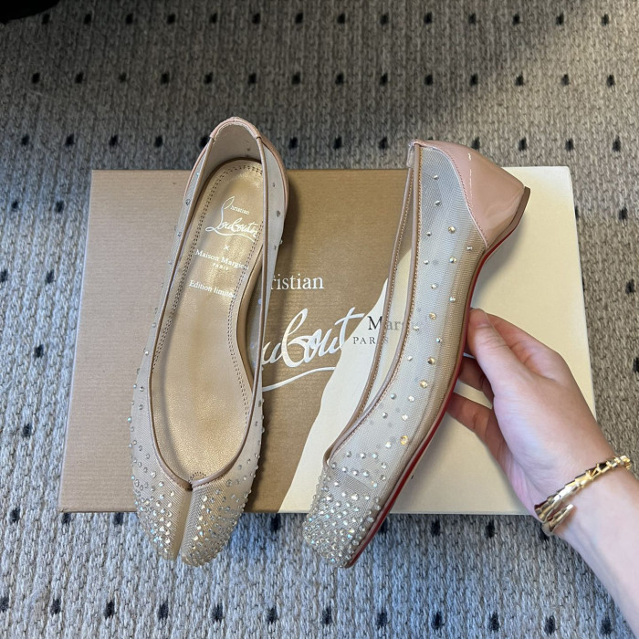 NIGO Maison Margiela Women's Spring and Autumn Solid Color Leather Split One Toe Stirrup Casual Baotou Slipper Shoes #nigo75857