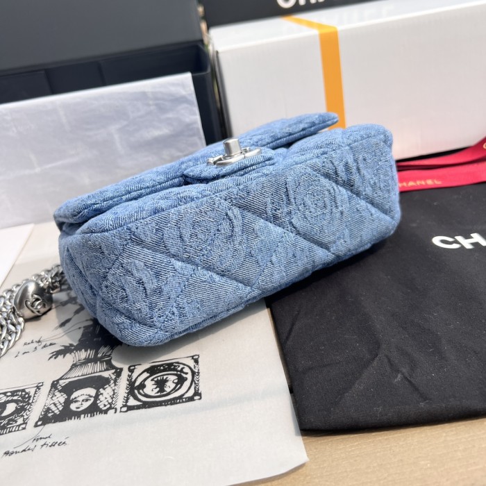 NIGO Chanel Women's Classic Chain Blue Gradient Denim Flap Shoulder Crossbody Bag Bags #nigo76193