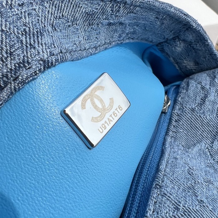 NIGO Chanel Women's Classic Chain Blue Gradient Denim Flap Shoulder Crossbody Bag Bags #nigo76193
