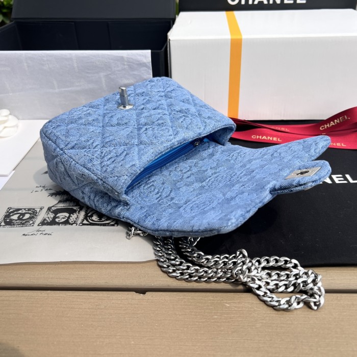 NIGO Chanel Women's Classic Chain Blue Gradient Denim Flap Shoulder Crossbody Bag Bags #nigo76193