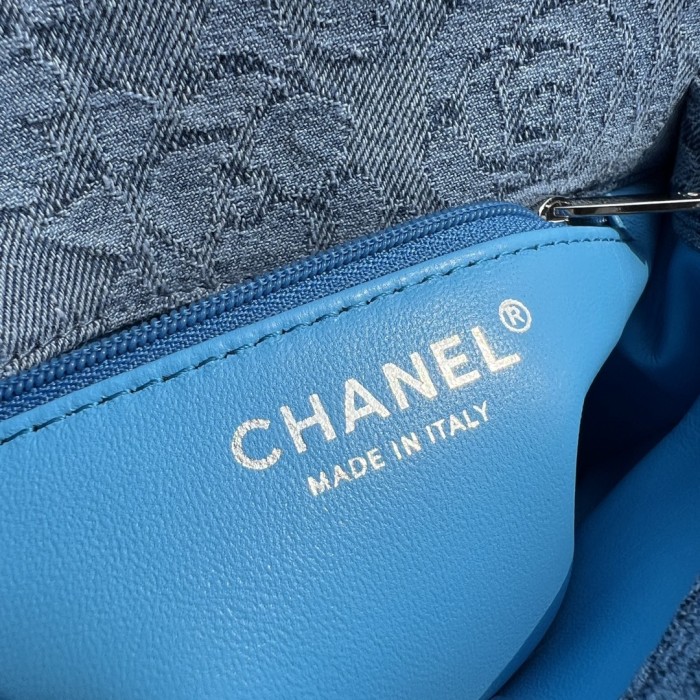 NIGO Chanel Women's Classic Chain Blue Gradient Denim Flap Shoulder Crossbody Bag Bags #nigo76193