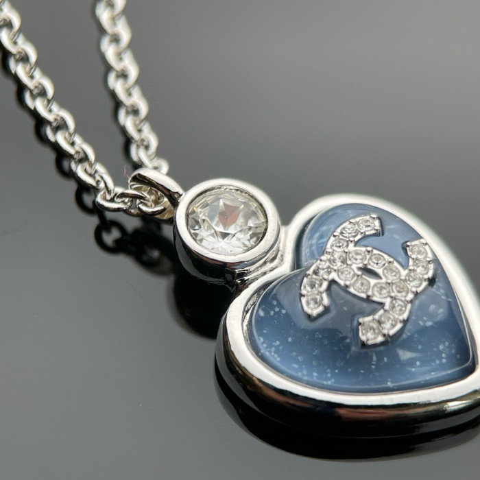 NIGO Chanel Women's Heart Design Pendant Double C with Diamonds Necklace Jewelry #nigo76289