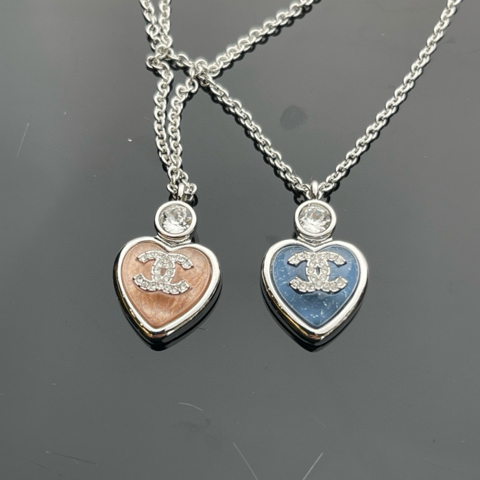 NIGO Chanel Women's Heart Design Pendant Double C with Diamonds Necklace Jewelry #nigo76289