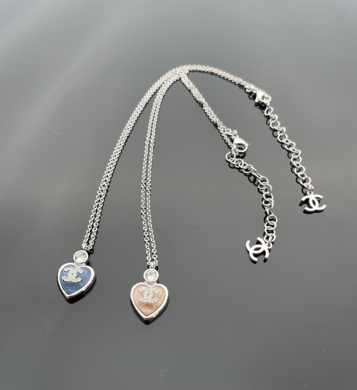 NIGO Chanel Women's Heart Design Pendant Double C with Diamonds Necklace Jewelry #nigo76289