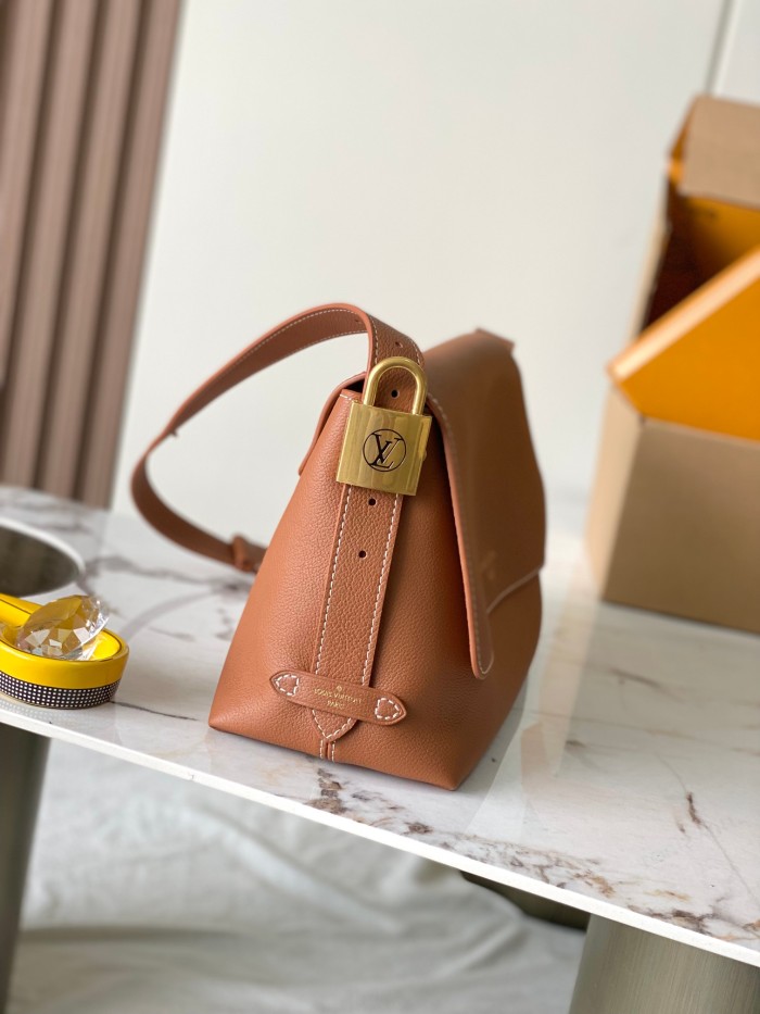 NIGO Louis Vuitton LOW KEY MESSENGER Men's Solid Color Letter Printed Flap Cowhide Underarm Bag Shoulder Bags #nigo76286