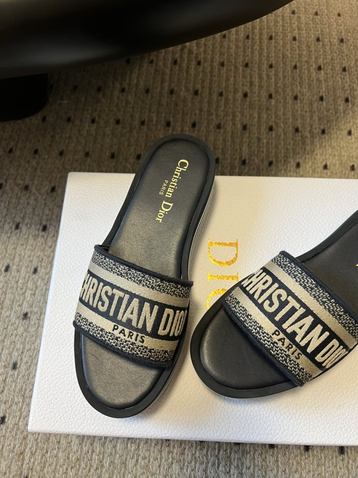 NIGO Dior Women's Alphabet Printed Round Head Colorblocking Thick Bottom One Slipper Sandals Shoes #nigo76299
