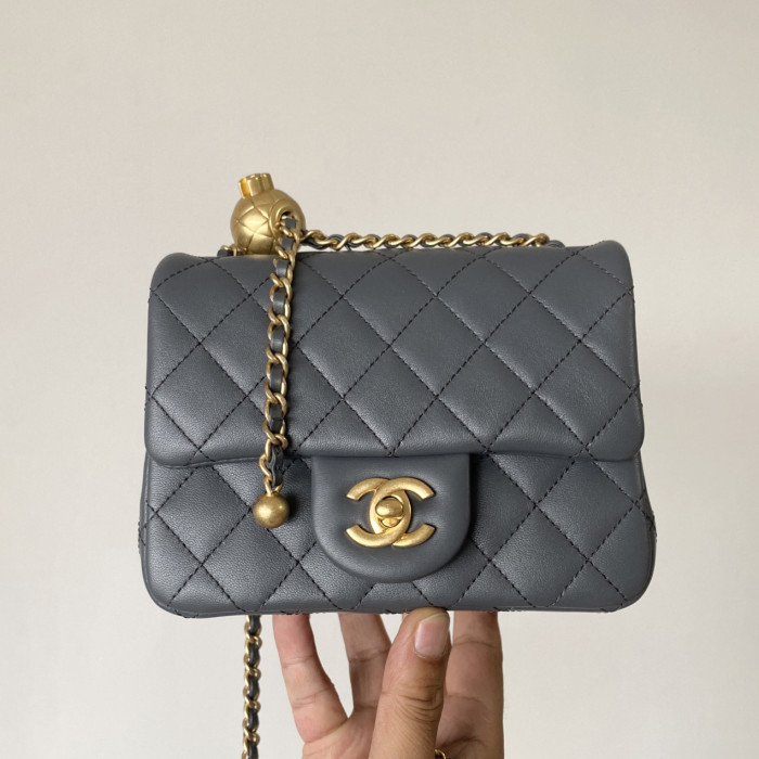 NIGO Chanel Women's Adjustable Shoulder Strap Diamond Pattern Gold Buckle Chain Gold Ball Solid Color Leather Crossbody Shoulder Bag Bags #nigo76352