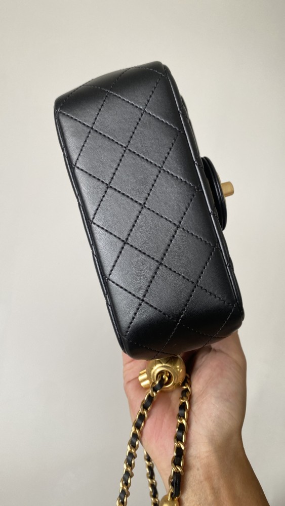 NIGO Chanel Women's Adjustable Shoulder Strap Diamond Pattern Gold Buckle Chain Gold Ball Solid Color Leather Crossbody Shoulder Bag Bags #nigo76352