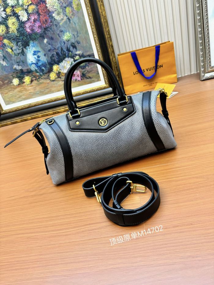 NIGO Louis Vuitton LV BIKER Women's Solid Color Metal Accessories Detachable Adjustable Shoulder Strap Sheep Leather Shoulder Handbag Bag Bags #nigo76456