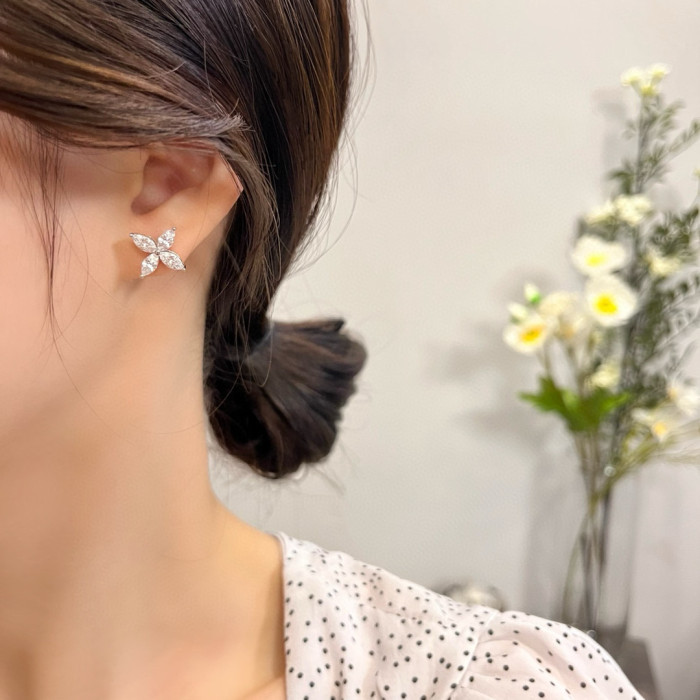NIGO Tiffany & Co. Women's Victoria Collection Sparkling Diamond Floral Solid Color Fashion Earrings Jewelry Accessories Ngvp #nigo1451