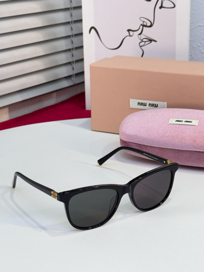 NIGO MiuMiu Women's Solid Color Legs Logo Design Acetate Square Optical Frames Sunglasses Optical Eyewear Glasses #nigo76492