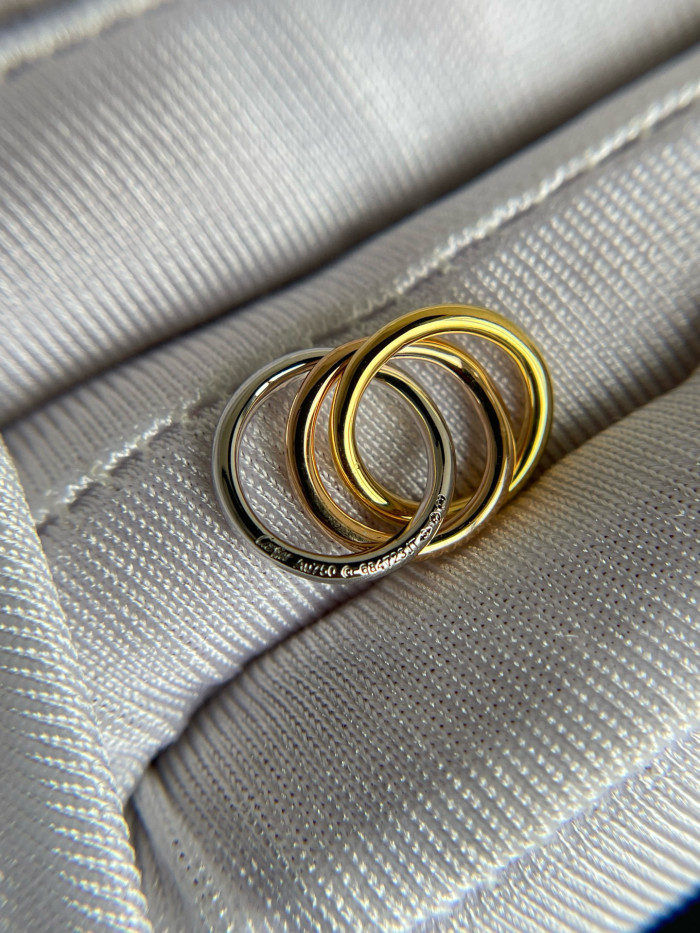 NIGO Cartier TRINITY Women's Semi-Pave Diamond Tri-color Triple Hoop Earrings Jewelry #nigo76548