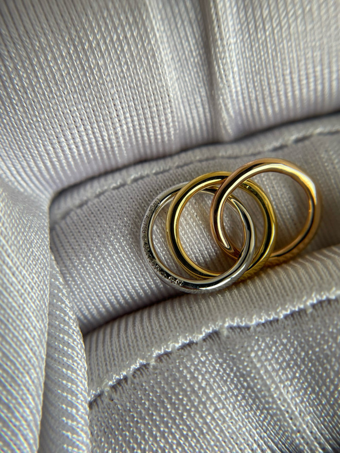 NIGO Cartier TRINITY Women's Semi-Pave Diamond Tri-color Triple Hoop Earrings Jewelry #nigo76548