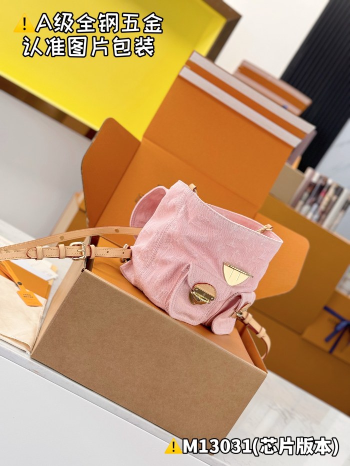 NIGO Louis Vuitton VENICE Women's Solid Colour Denim Letter Print Adjustable Shoulder Strap Shoulder Bag Bag #nigo76636