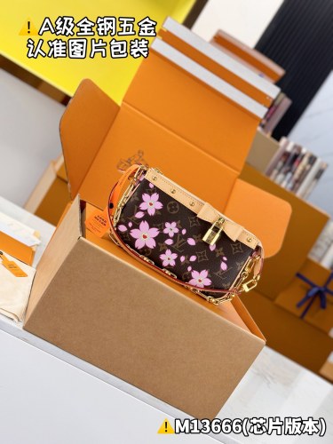 NIGO Louis Vuitton LV x TM POCHETTE ACCESSOIRES Women's Detachable Chain Letter Print Coated Canvas Quilted Leather Shoulder Handbag Bag Bags #nigo76639