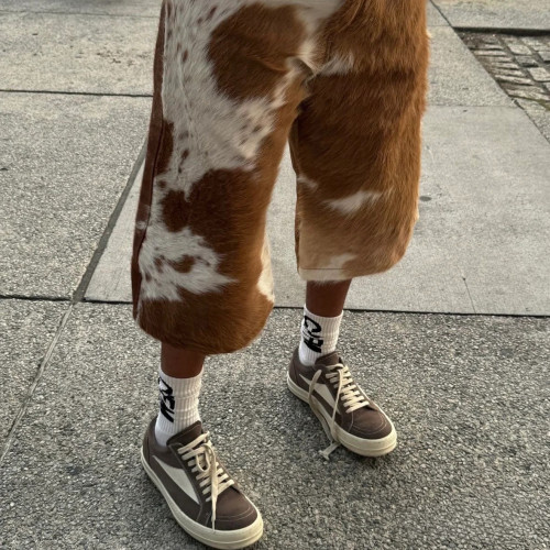 NIGO Self-branded Spring And Summer New 1of1 Leather Cow Fur Shorts High Street Trend Fashion Hip-hop Style Versatile Luxury Wide-legged Shorts Ngvp #nigo1583