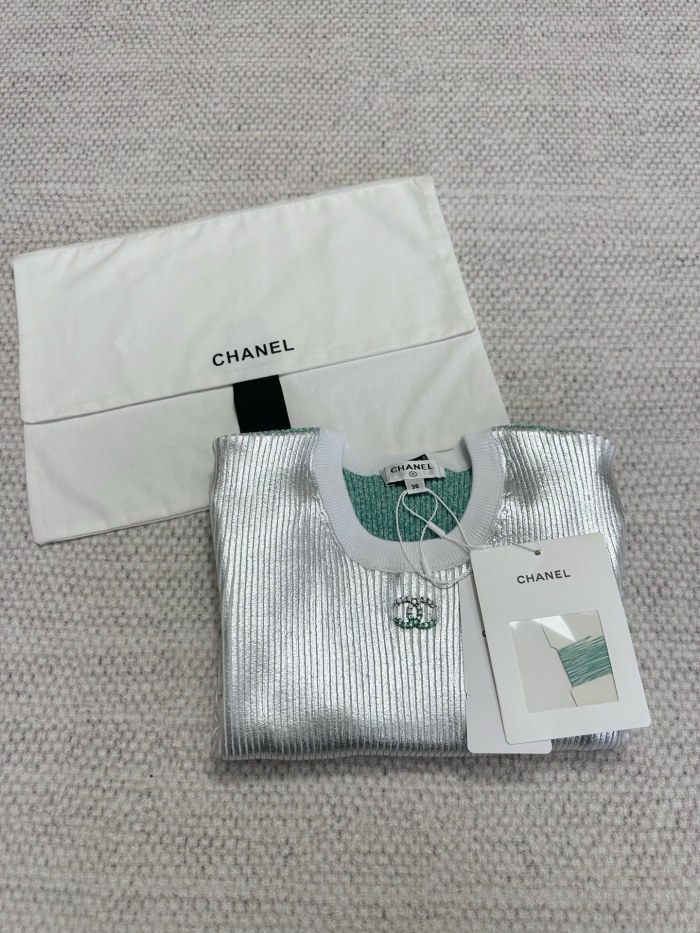 NIGO Chanel Top-quality version Women's Summer Round Neck Colour Block Silver Short Sleeve T-Shirt  Silver Skirt   #312688