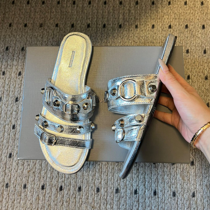 NIGO Balenciaga Women's Spring And Summer Fashion Rivets Belt Buckle Round Head Flat Slippers Punk Style Cowhide Sandals Leather  Shoes Ngvp #nigo1595