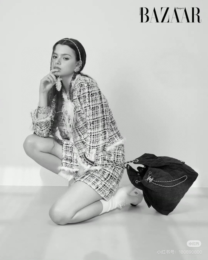 NIGO Chanel Women's Spring/Summer Cotton Tweed Feather Solid Color Long Sleeve Jacket Coat Casual Plaid Shorts Suit Set Ngvp #nigo1558