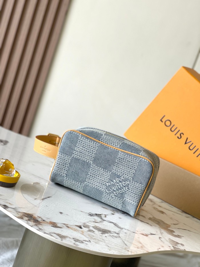 NIGO Locker Dopp Kit Louis Vuitton Women's Adjustable Shoulder Strap Checkerboard Design Zip Closure Denim Tote Bag Bags #nigo76849