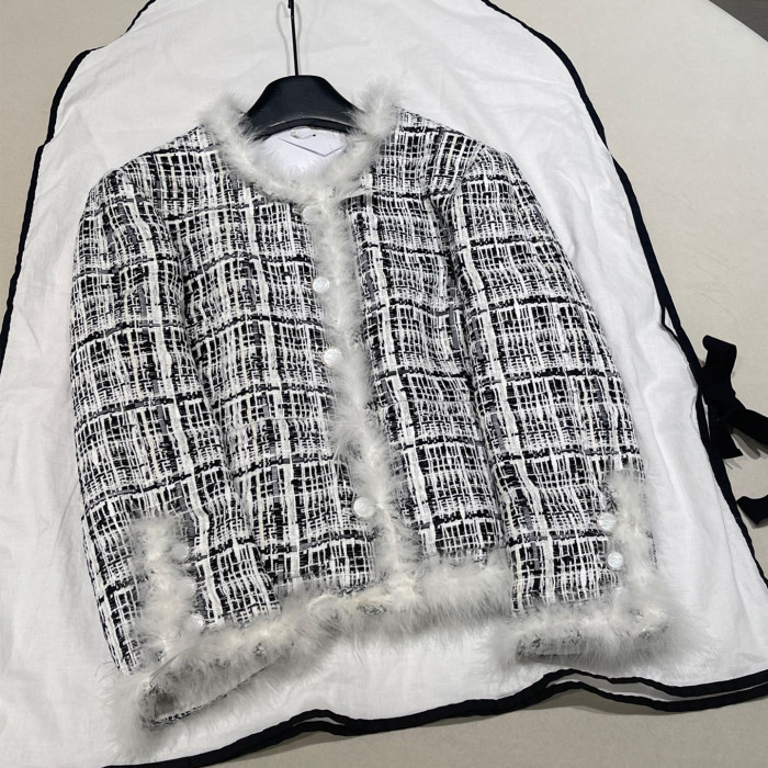 NIGO Chanel Women's Spring/Summer Cotton Tweed Feather Solid Color Long Sleeve Jacket Coat Casual Plaid Shorts Suit Set Ngvp #nigo1558