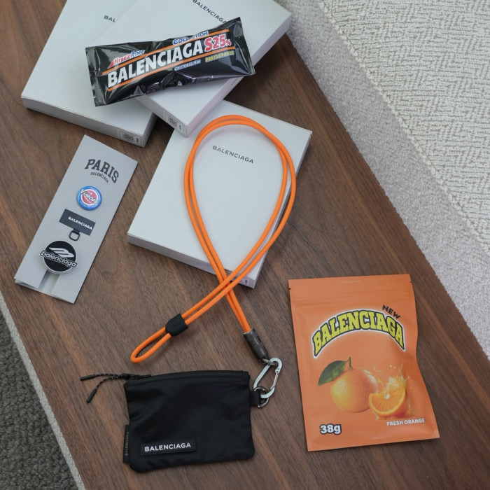 NIGO Balenciaga Mobile Phone Charging Cable & Lanyard Cell Phone Holder Rope Bag Connecting Spacer Portable Double Bag Coin Purse Cyper Bag Set Case Accessories #nigo76832