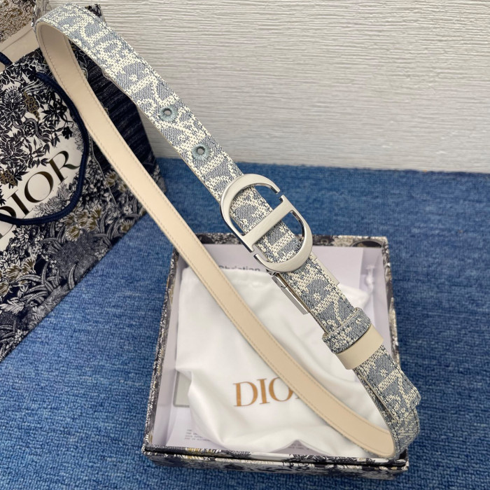 NIGO Dior 30 Montaigne Reversible Belt Women's Cowhide Stitching Logo Canvas Pattern Fashionable Versatile Width 3.5cm And 2cm   #nigo81239