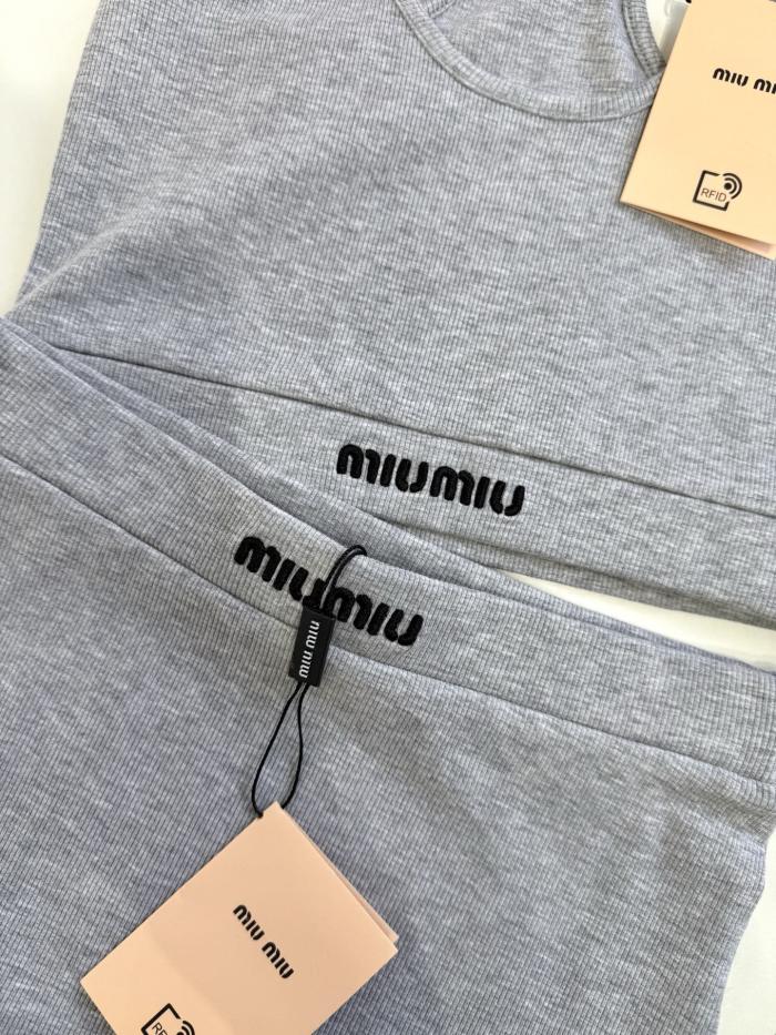 NIGO MiuMiu Women's Summer Solid Colour Seamless Knitted Cotton Camisole Top Boxer Shorts Set Suit #nigo76915