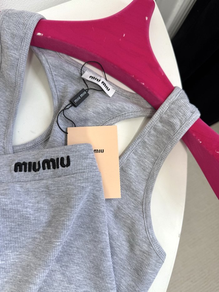 NIGO MiuMiu Women's Summer Solid Colour Seamless Knitted Cotton Camisole Top Boxer Shorts Set Suit #nigo76915