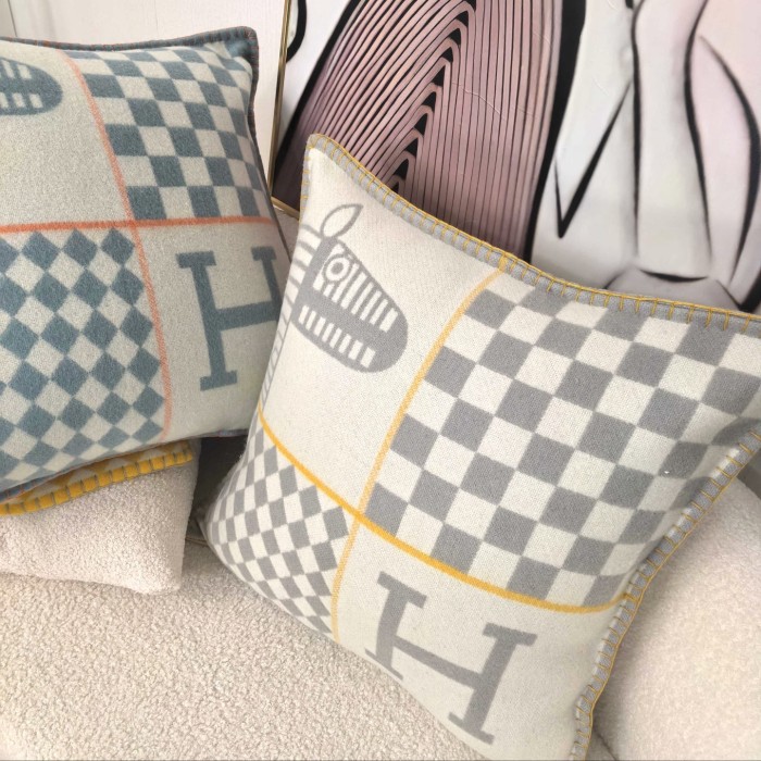 NIGO Hermes Avalon Animaux Nattes Solid Colour Wool Patterned Printed Cushions Pillow Furniture Accessories #nigo76926