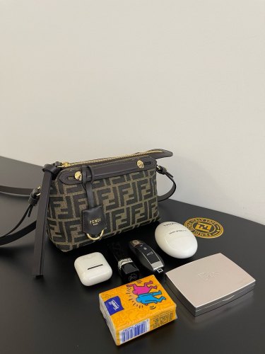 NIGO Fendi By The Way Soft Women's Adjustable Removable Shoulder Strap Solid Colour Brand Logo Cowhide Leather Single Shoulder Slanting Clutch Bag Bags #nigo76953