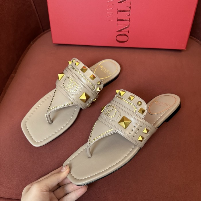 NIGO Valentino Women's Summer Solid Color Leather Studded Flat Toe Thong Sandals Slippers Shoes #nigo76982