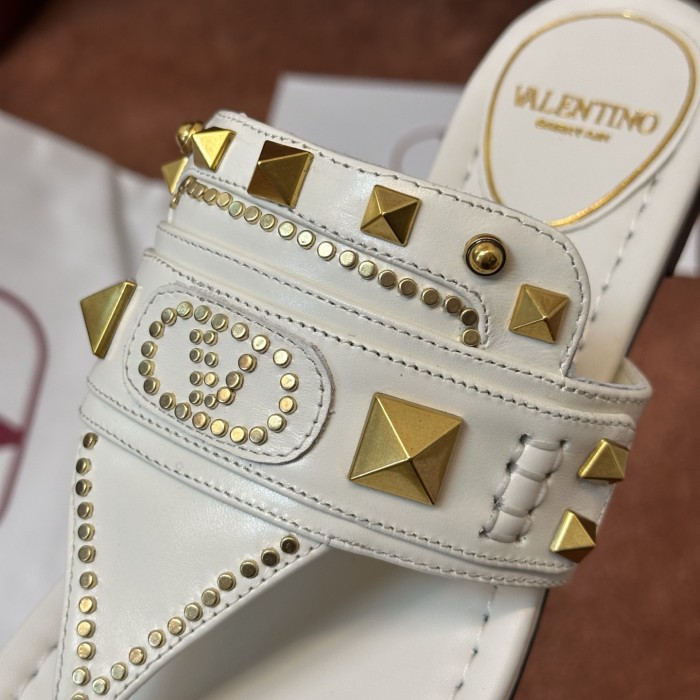NIGO Valentino Women's Summer Solid Color Leather Studded Flat Toe Thong Sandals Slippers Shoes #nigo76982