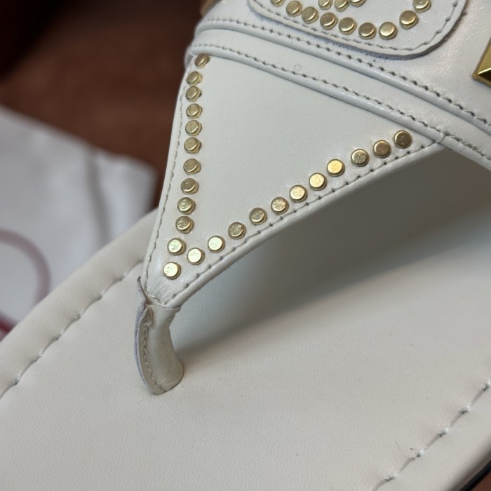 NIGO Valentino Women's Summer Solid Color Leather Studded Flat Toe Thong Sandals Slippers Shoes #nigo76982