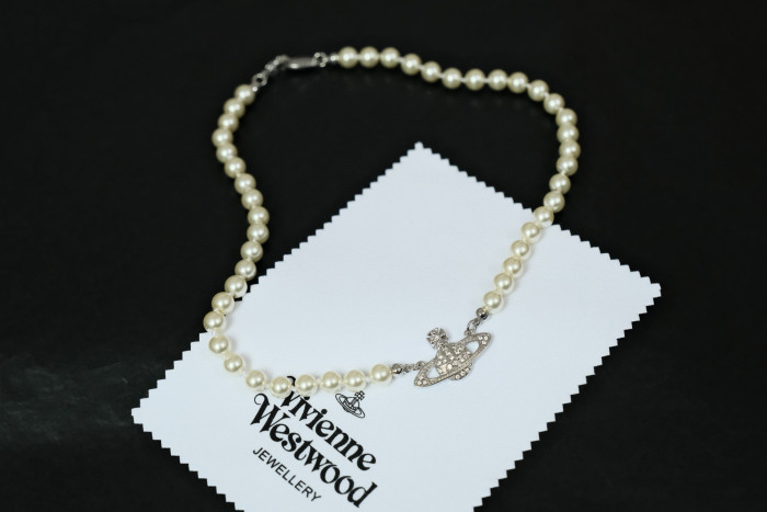 NIGO Vivienne Women's Solid Color Saturn Pendant Pearl Necklace Bracelet Jewelry Accessories #nigo77261