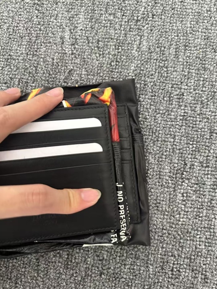 NIGO Balenciaga Chips Black Glossy Cowhide Leather Square Foldable Wallet Card Holder Bag Bags #nigo77299