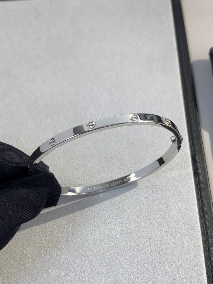 NIGO Cartier Men's Women's V Gold Material Solid Color Fashion Small Narrow Bracelet Jewelry Accessories #nigo81326