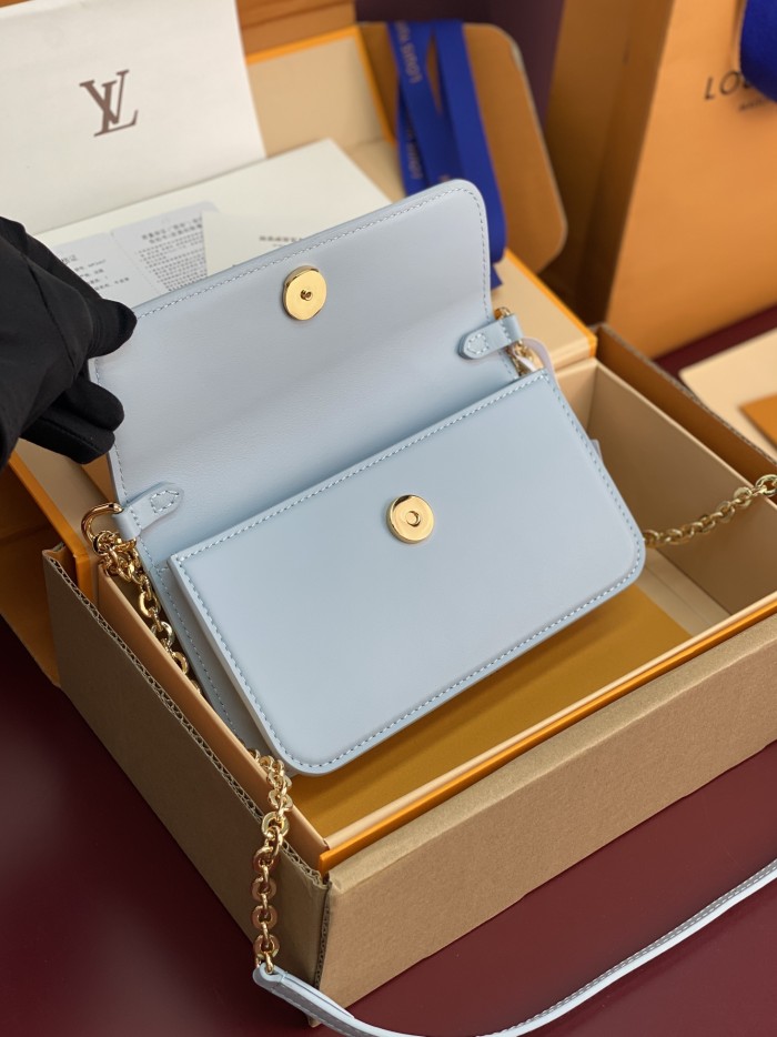 NIGO Louis Vuitton WALLET ON CHAIN LV BLOOM Women's Solid Color Metal Chain Shoulder Strap Cowhide Leather Handbag Single Shoulder Crossbody Bag Bags #nigo77333